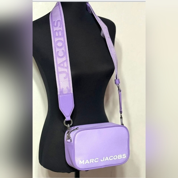 NWT Marc Jacobs "Wisteria" crossbody camera bag. - Picture 4 of 12